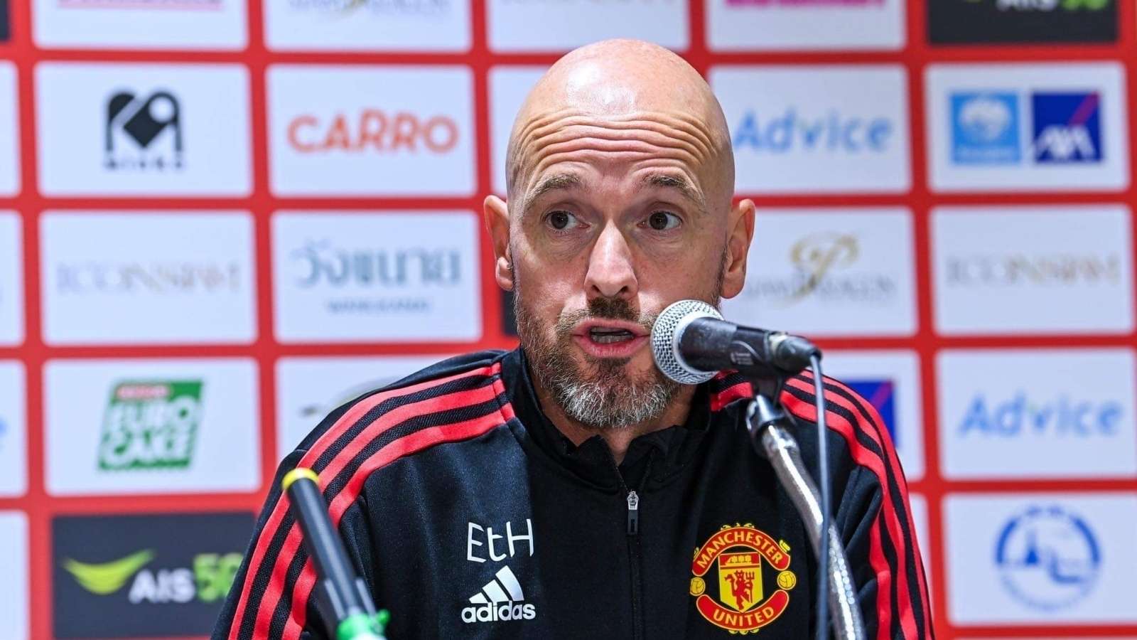 教练员和球 教练员和球